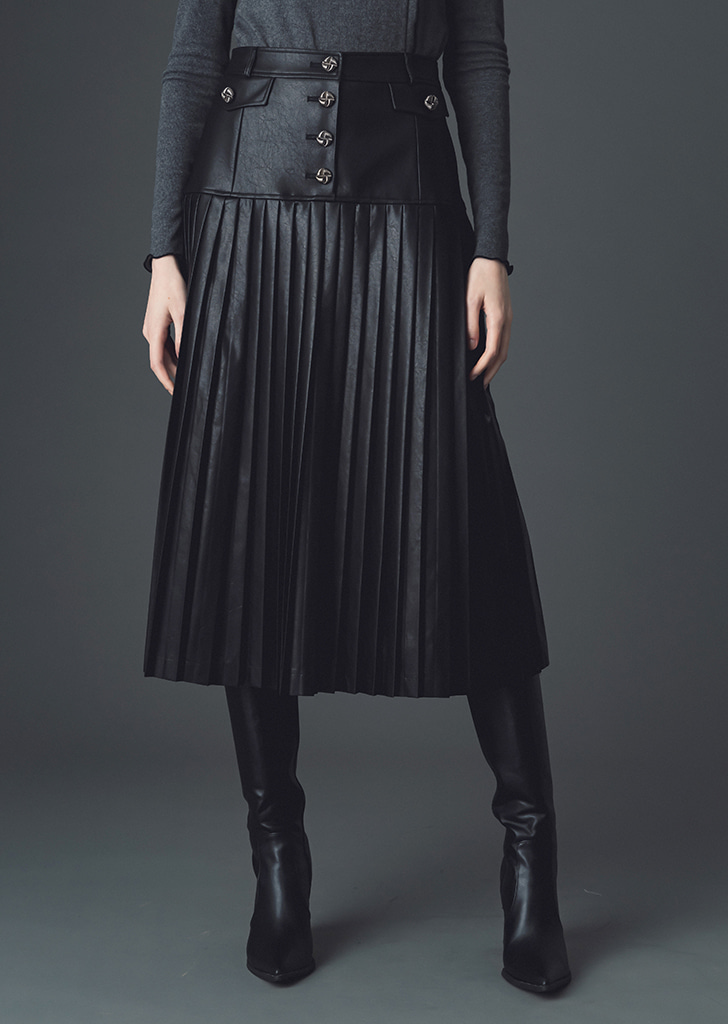 Sinthia artificial leather pleated skirt [Black]