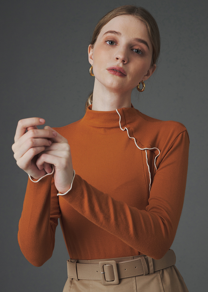 Peach half-neck soft turtle knit [Dark Orange]